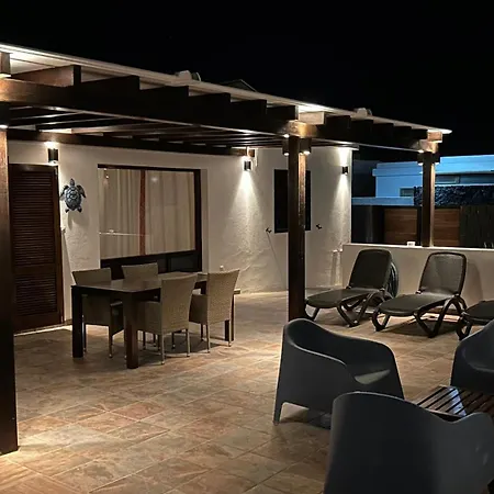 Citrus - Playa Blanca, Private Heated Pool, Air Conditioner Playa Blanca