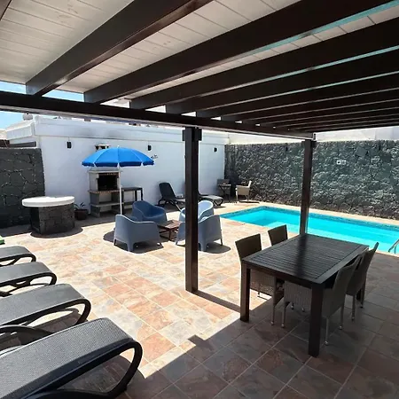 Citrus - Playa Blanca, Private Heated Pool, Air Conditioner